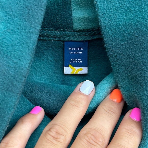 Old Navy Go-Warm Cropped Microfleece Funnel-Neck Sweatshirt - Picture 8 of 12